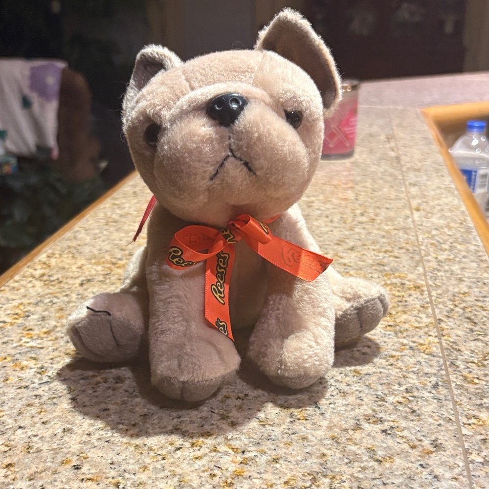Reese's Tan Stuffed Bulldog Toy